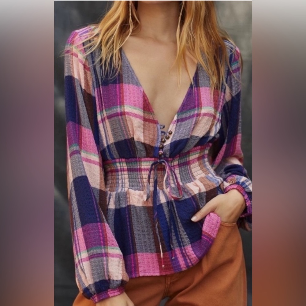 Anthropologie Pilcro Plaid Deep V-
Neck Gauzy Cotton Blouse